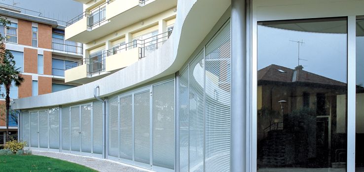 ScreenLine® Sonnenschutz - Fenster mit integrierter Jalousie